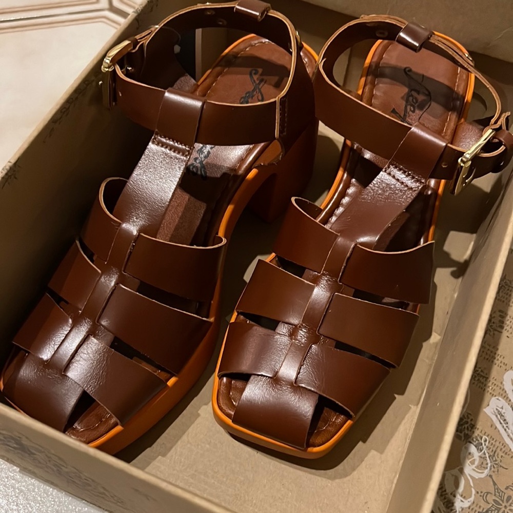 COPY - Free People Pacific Platform Fisherman Leather Sandal size 6
